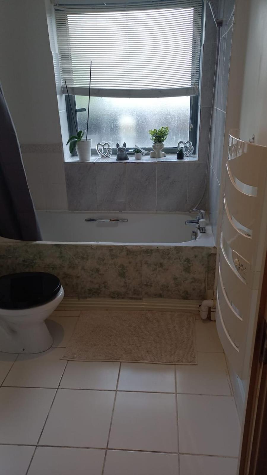 Comfy With Shared Bathroom Alloggio in famiglia