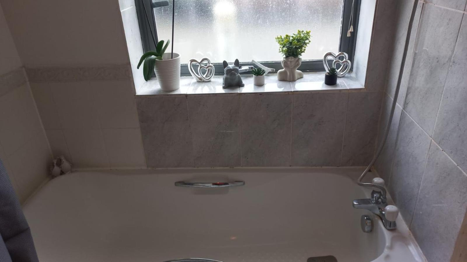 Comfy With Shared Bathroom Alloggio in famiglia *